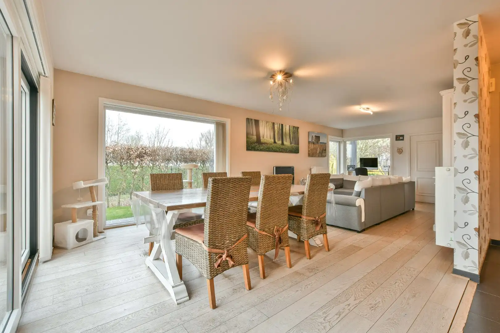 Instapklare halfopen woning met 3 slaapkamers en zonnige tuin in Vosseslag, vlakbij bos en duinen foto 4