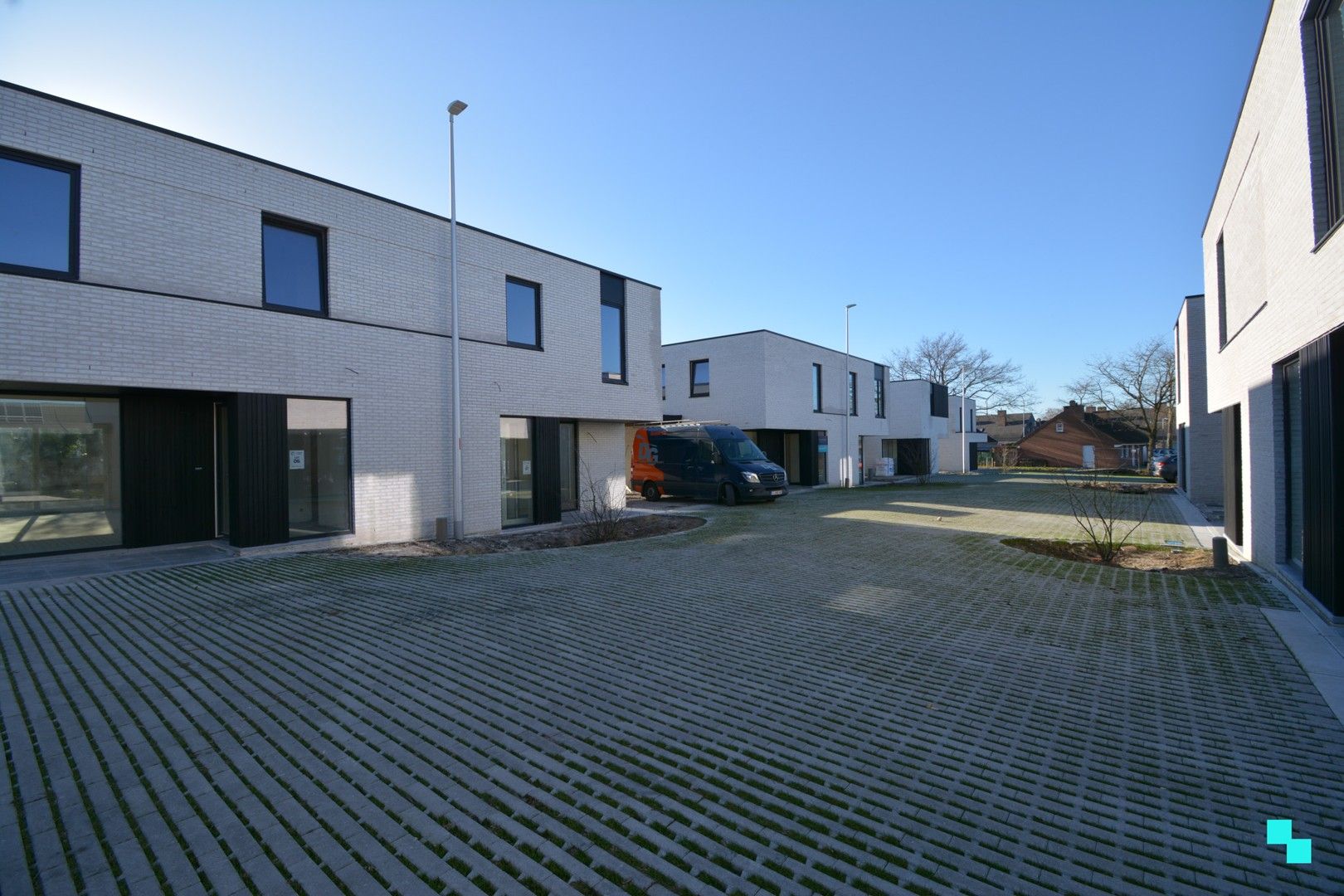Aantrekkelijke HOB met vier slaapkamers in rustige nieuwe verkaveling foto 5