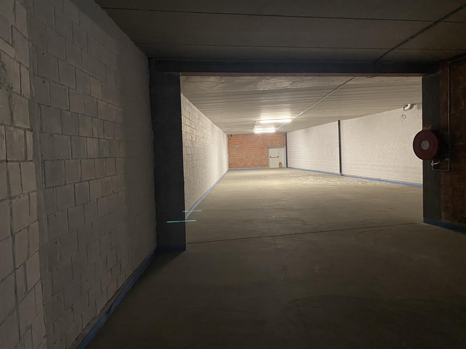 Ruim CASCO handelspand op een TOP locatie in Aarschot! foto 3