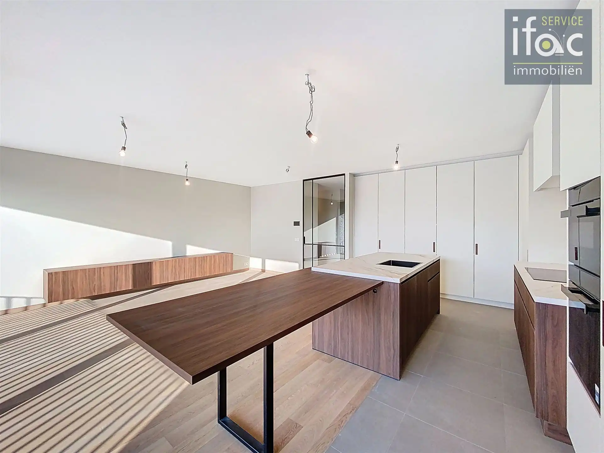 Luxueus appartement met ruim terras en 2 autostaanplaatsen foto 3