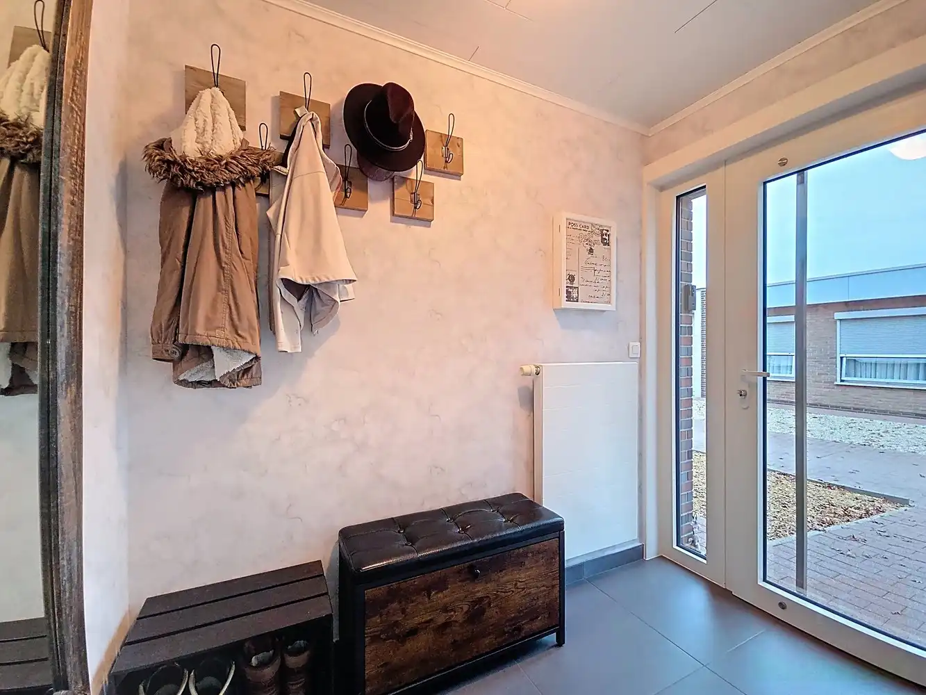 Instapklare, eigentijdse en energiezuinige bungalow met 3 slaapkamers, tuin en inpandige garage foto 5