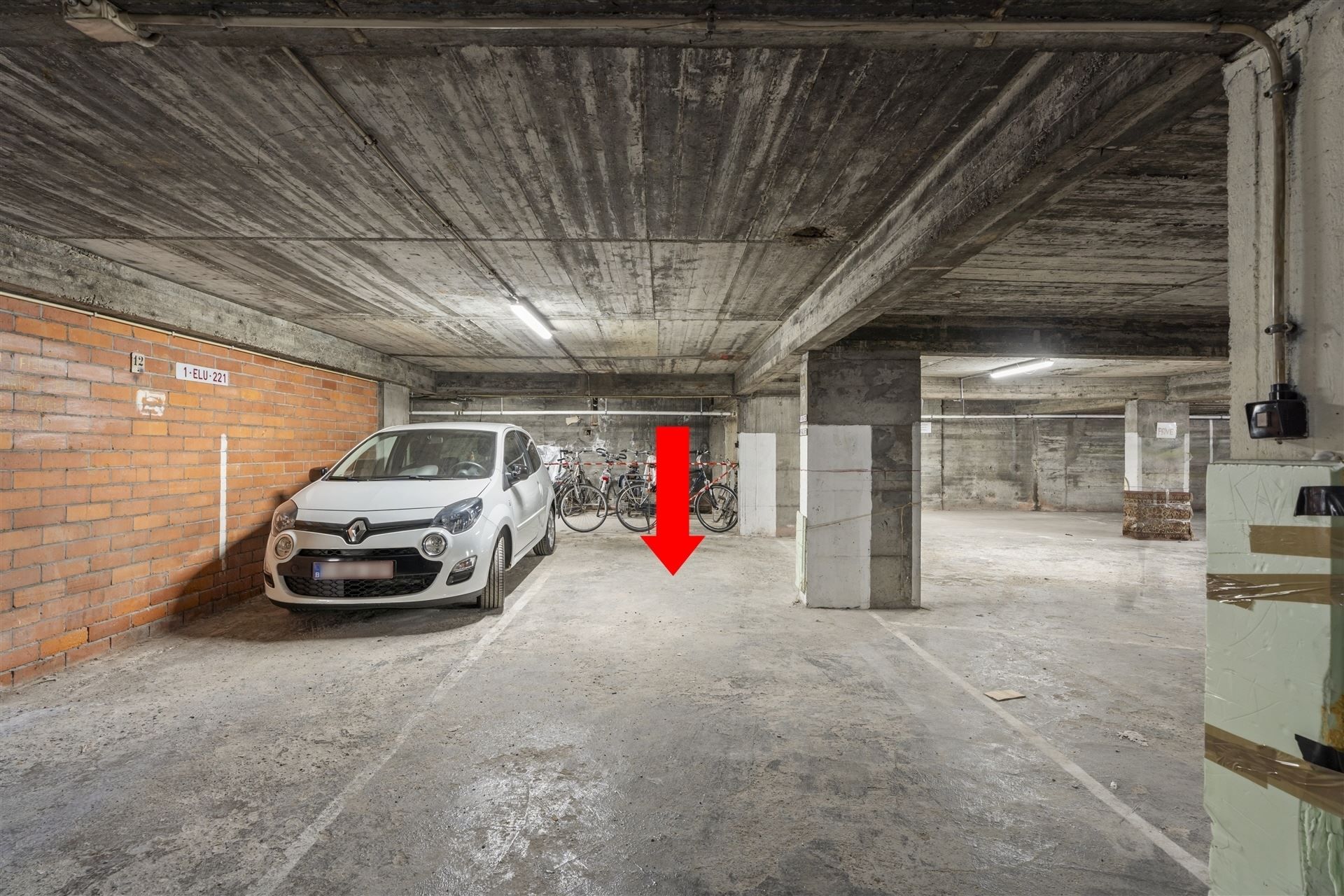 ZEEDIJK / CENTRALE LIGGING  foto 6