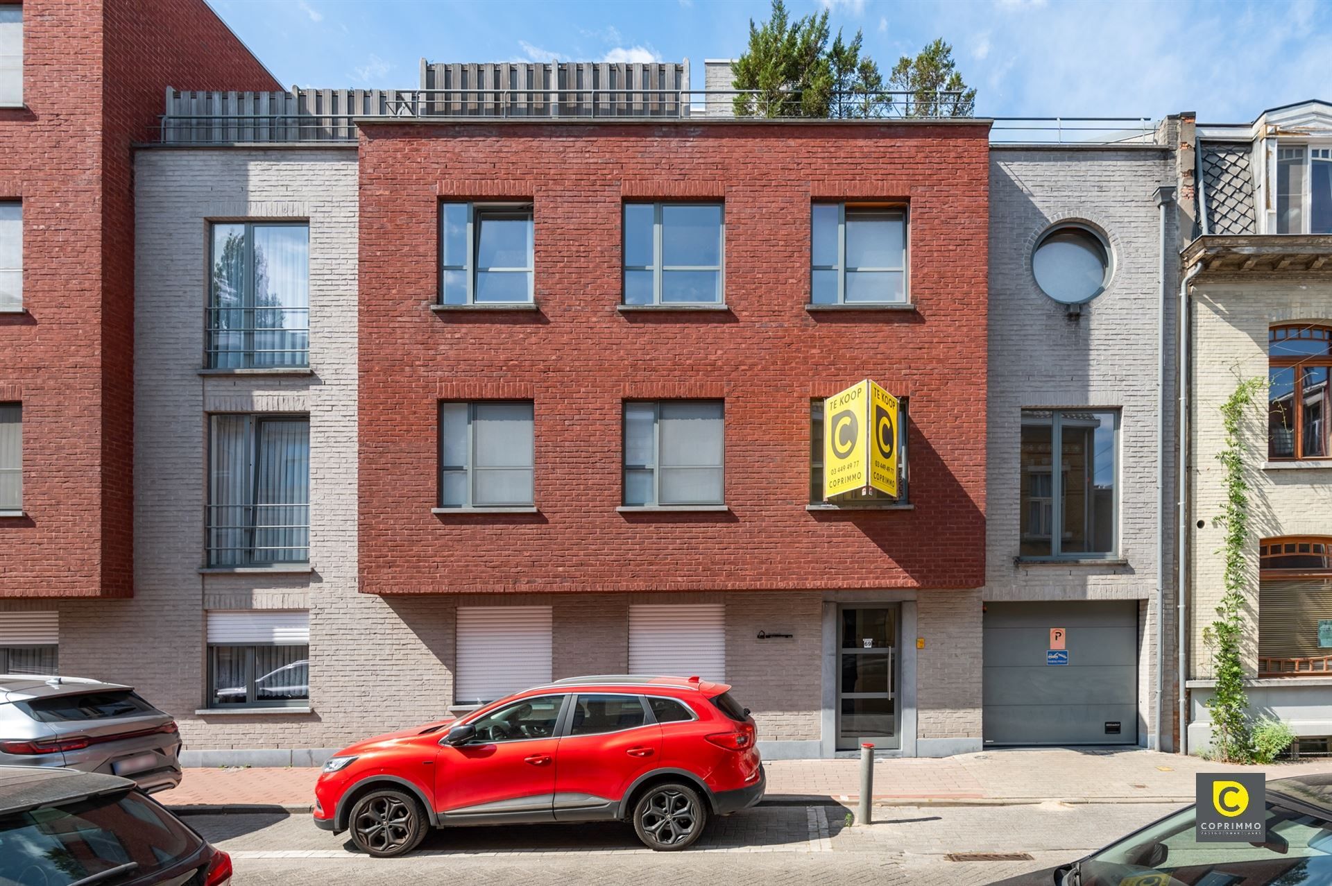 Appartement met terras+tuin en autostaanplaats foto {{pictureIndex}}