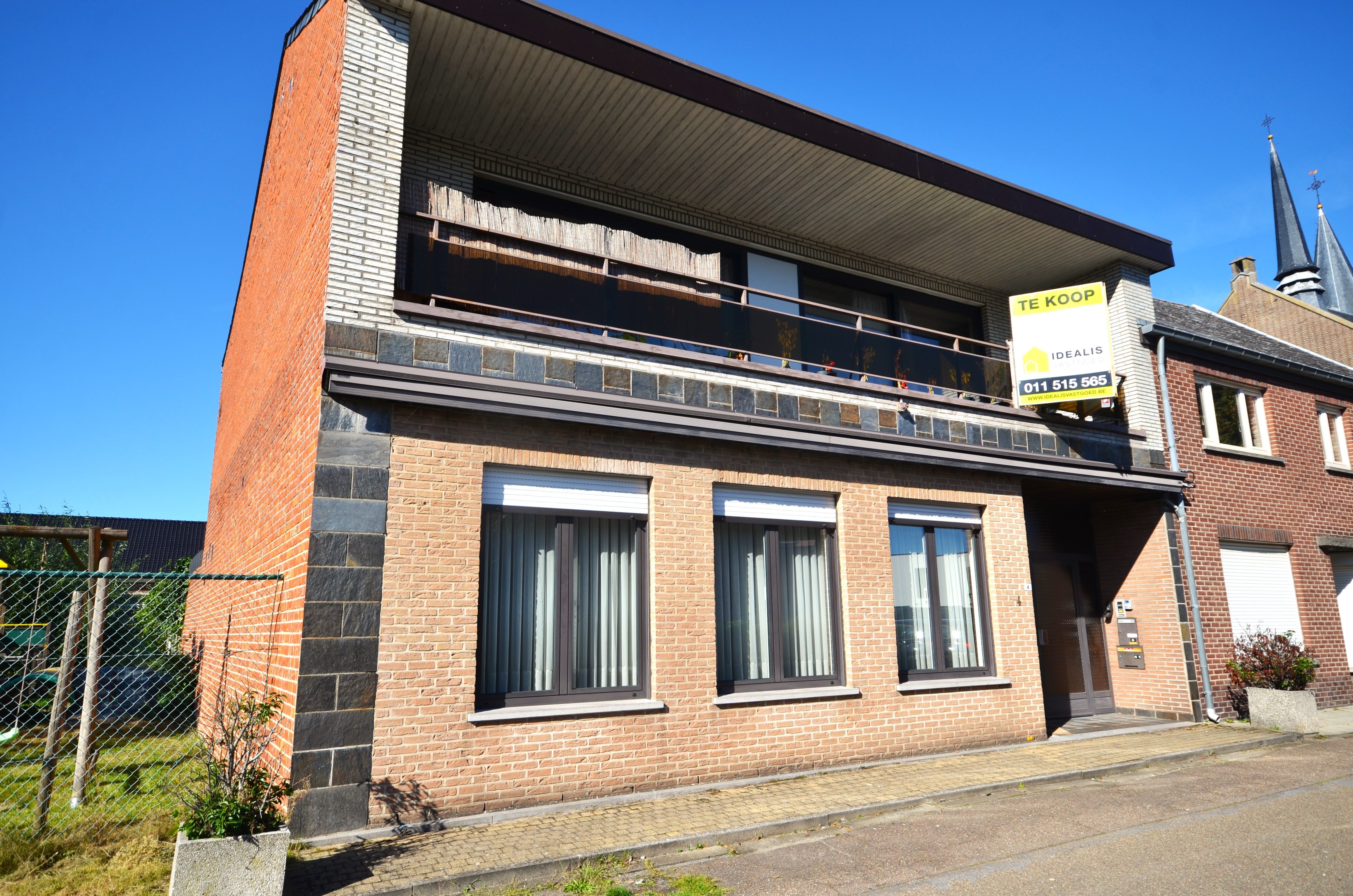 CENTRAAL GELEGEN INVESTERINGSEIGENDOM MET 2 APPARTEMENTEN IN HET CENTRUM VAN HECHTEL! foto 2