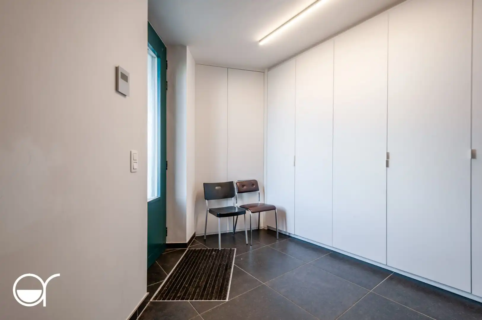 Woning met 3 - 4 slaapkamers met zonnige tuin foto 4