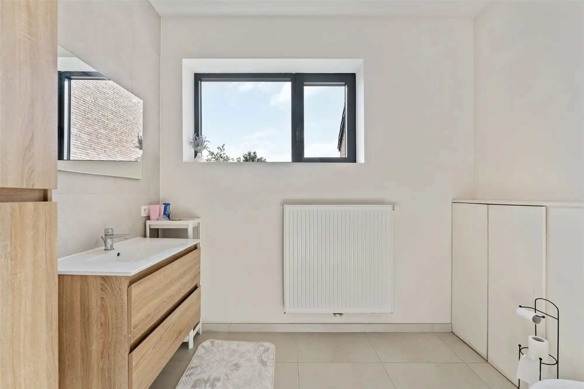 KNAPPE WONING (198M²) MET 3 SLAAPKAMERS + RUIME ZOLDER TE BEVERLO foto 14