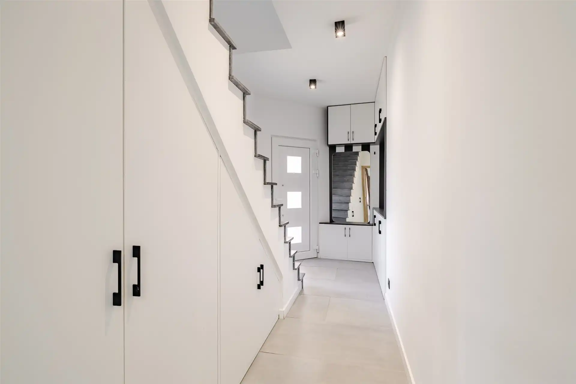 Top gerenoveerde woning met 4 slks, garage en terrassen foto 3