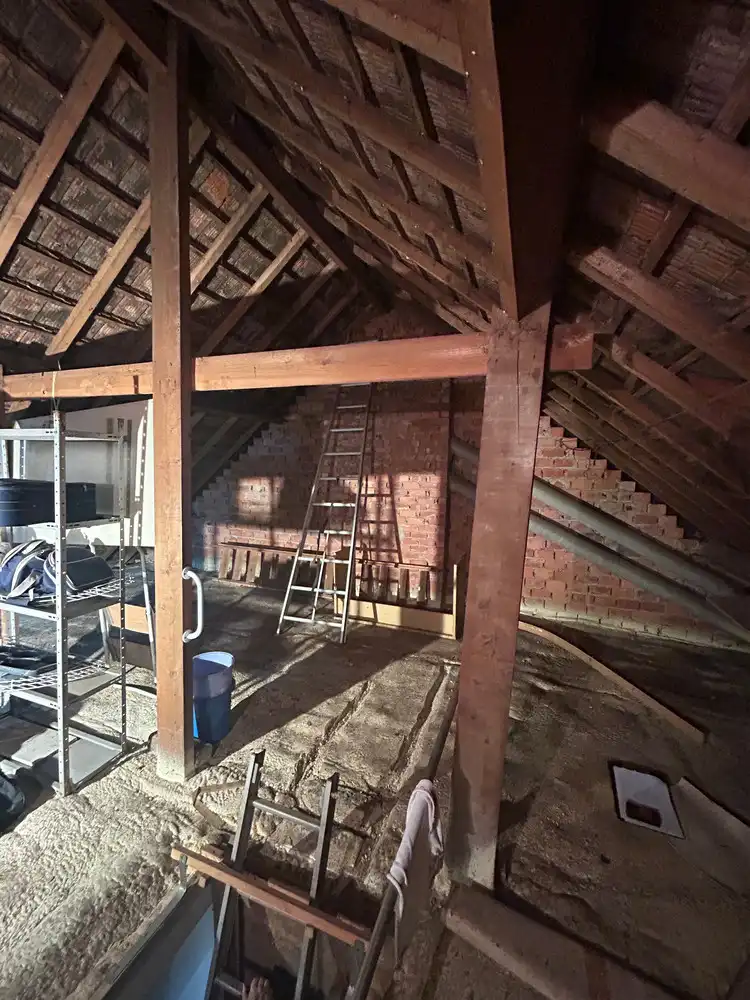 Instapklaar hoekpand met 2 slaapkamers,  zonder tuin foto 12