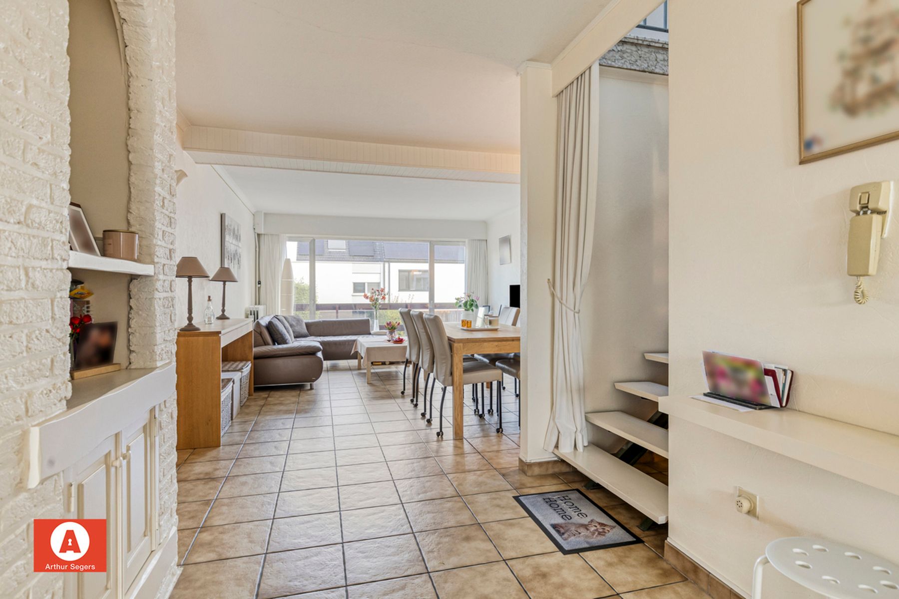 Ruime woning met zuidgerichte tuin en achteruitweg foto 10