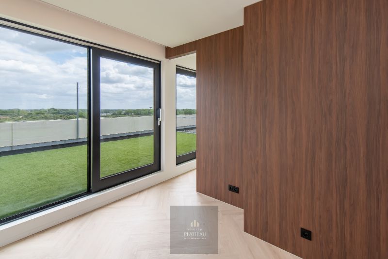 Vernieuwd dakappartement met zeer groot dakterras. foto 13