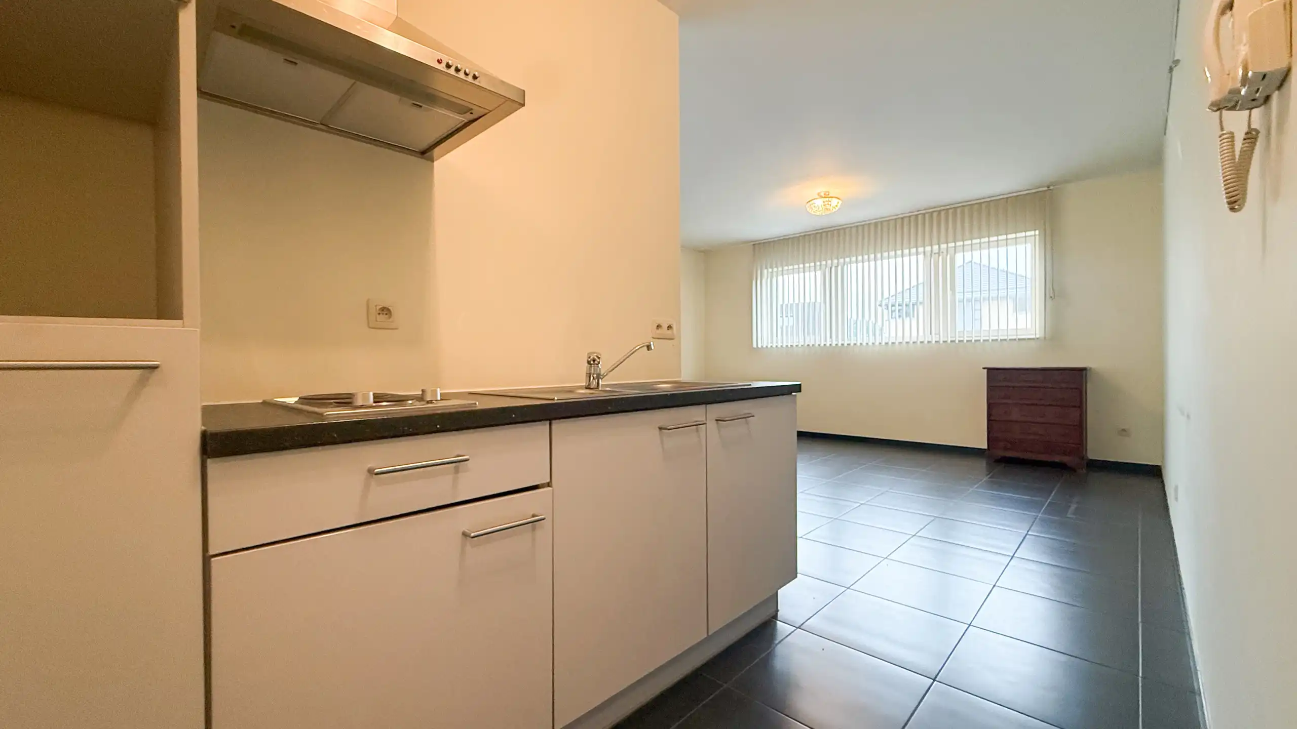 Veelzijdig investeringspand met 10 kamers, lift en kelder! foto 45