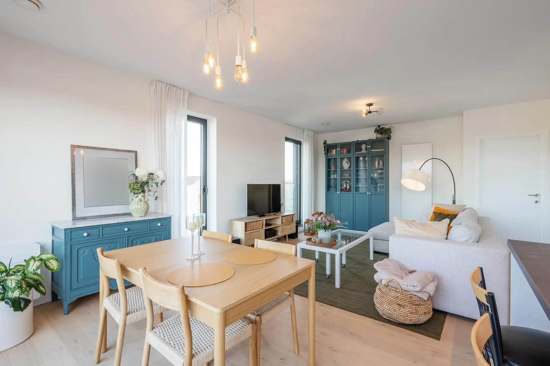 Modern en ruim appartement (2021) met 3 slaapkamers en zonneterras te Muizen. foto 2