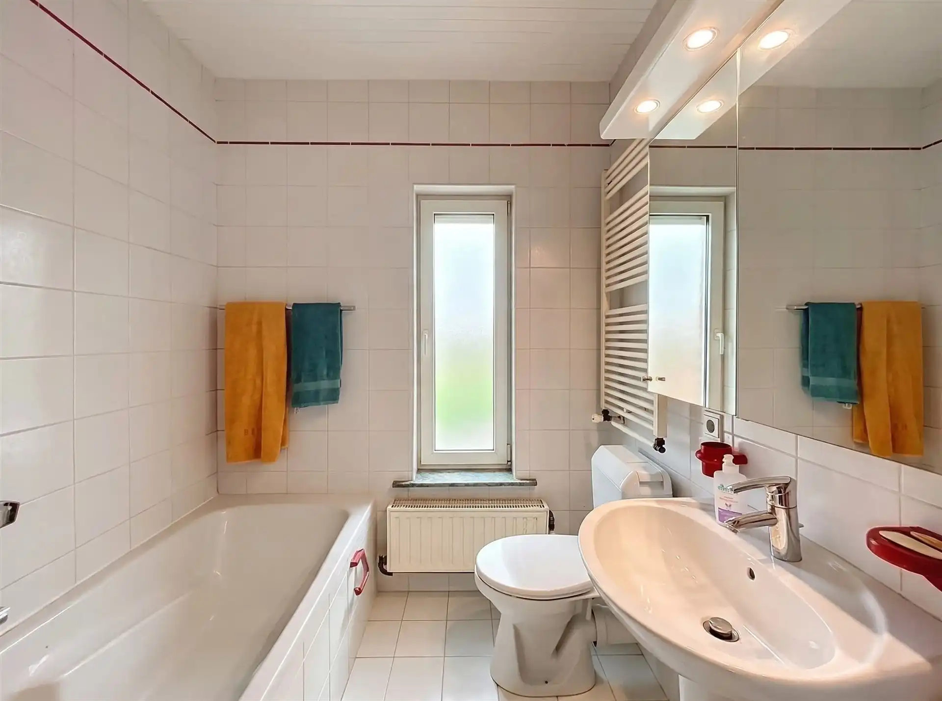 instapklare half open bebouwing met 3 slaapkamers op perceel van 349m² foto 13