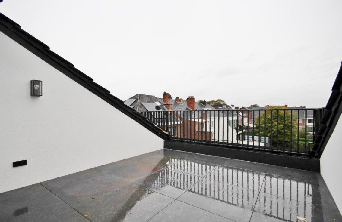 Duplex met terras in centrum van Sint-Truiden! foto 12