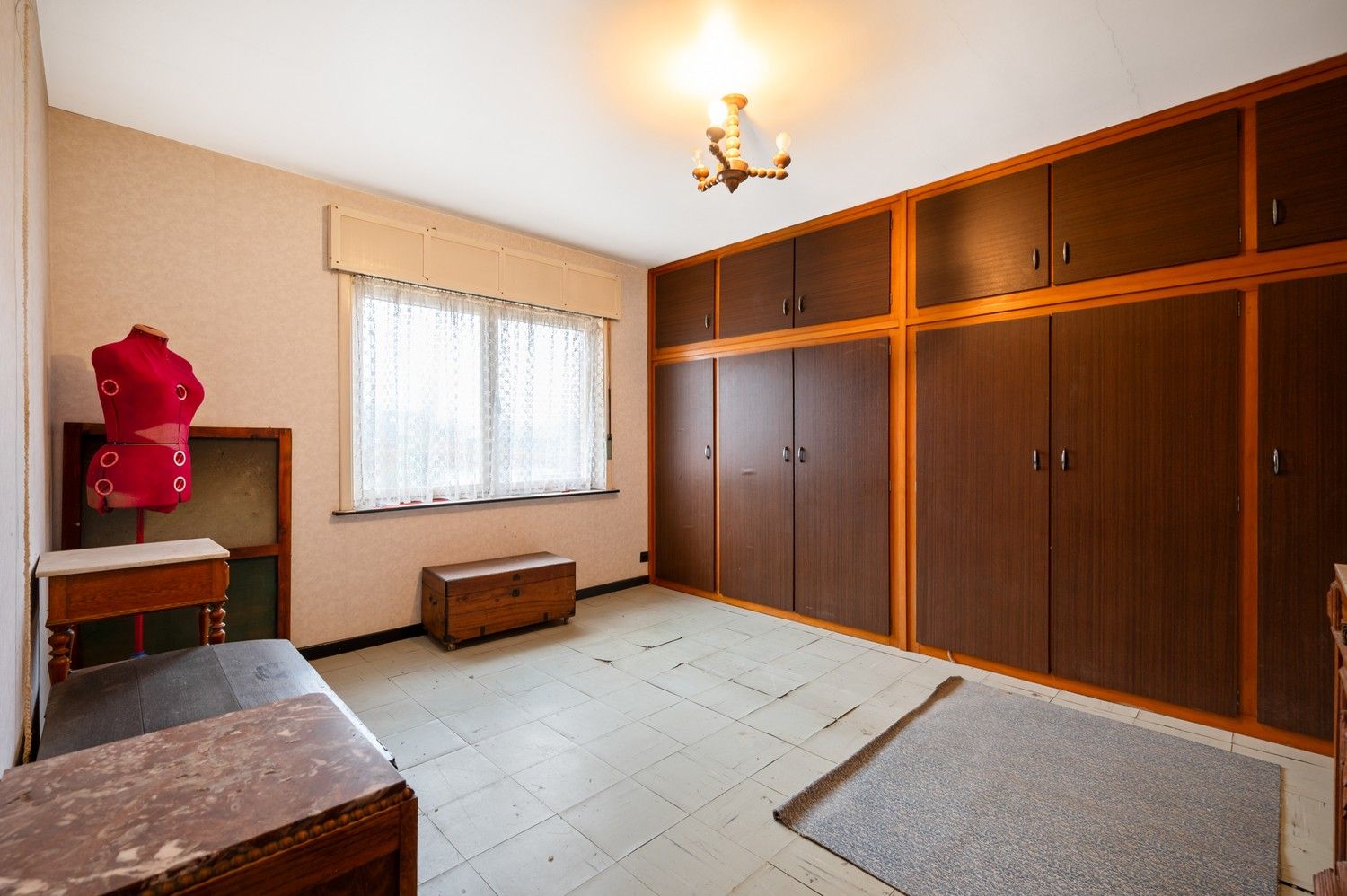 Te renoveren woning met magazijn en veel potentieel op toplocatie in Lint foto 11