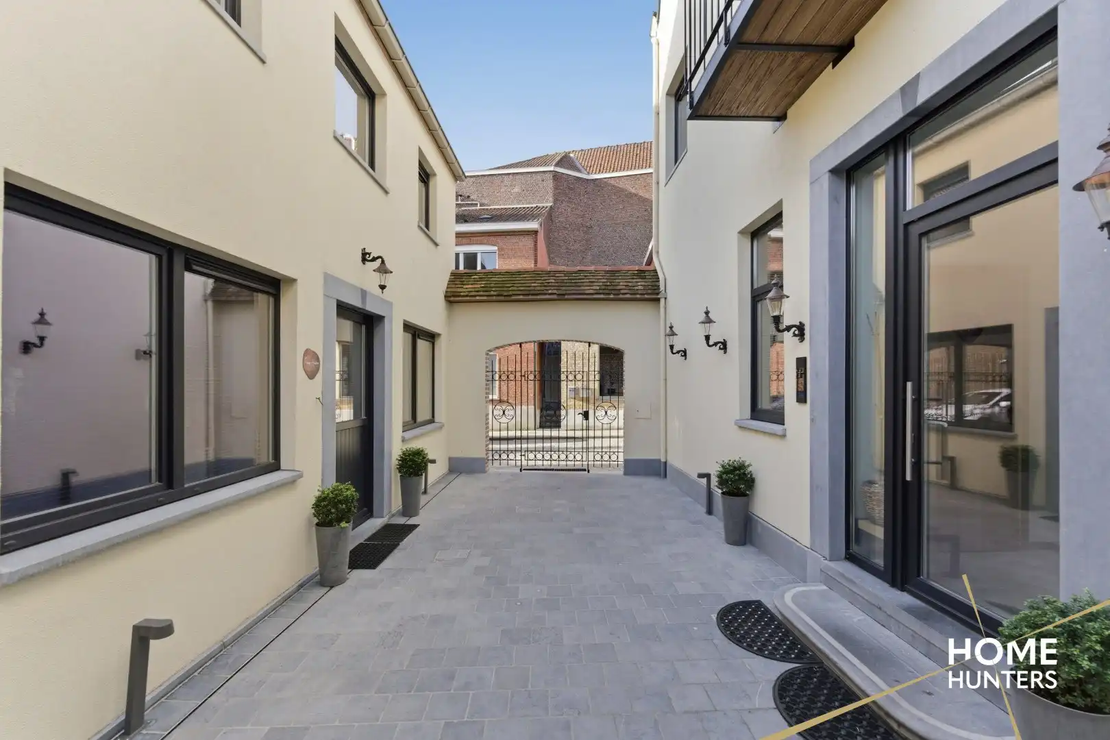 Topinvestering in vakantievastgoed – 6 volledig uitgeruste vakantie-appartementen in historisch centrum Ieper foto 27