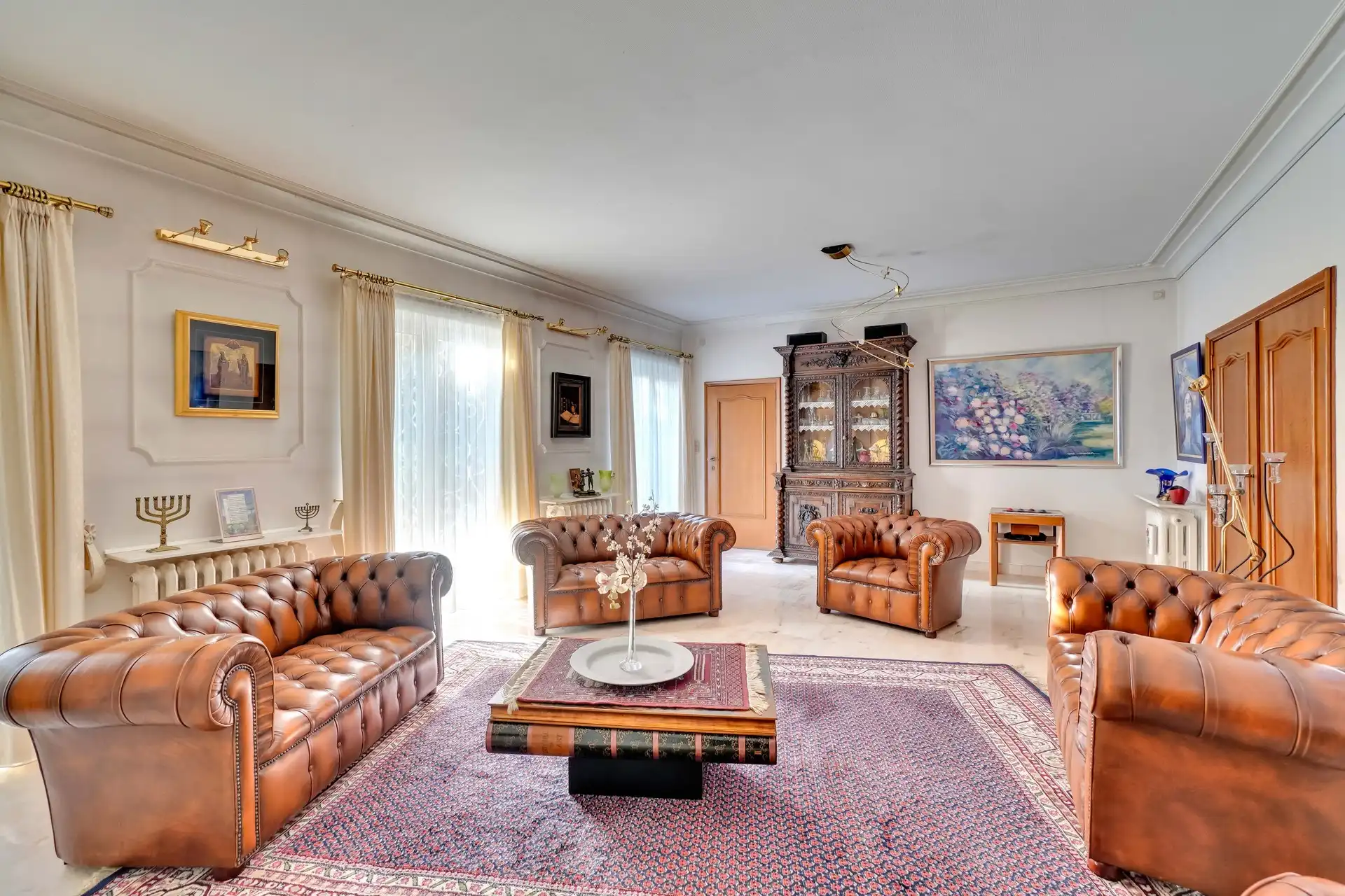 EXCLUSIEVE VILLA IN DOODLOPENDE STRAAT foto 18