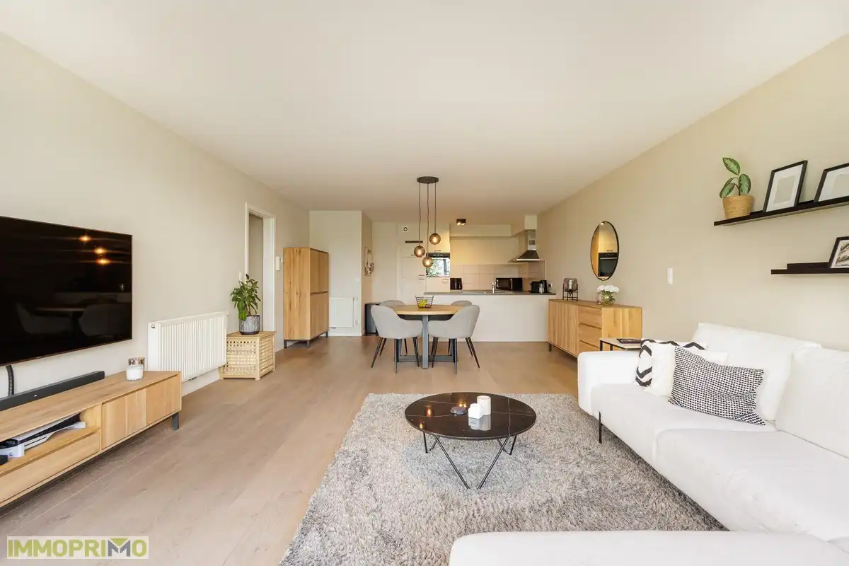 Instapklaar 3 slaapkamer appartement met ruim terras in autoluwe buurt foto 4