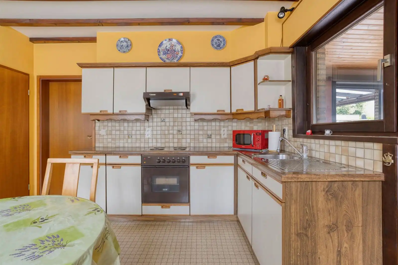 Woning te koop met 3 slaapkamers en ruime zolder foto 10