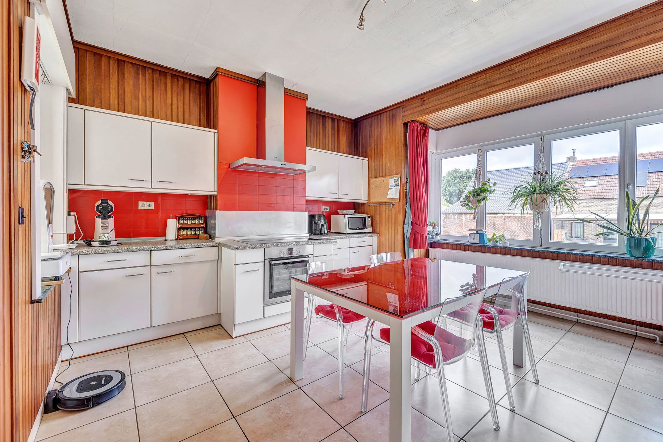 Gezellige, instapklare woning met ruime tuin foto 7