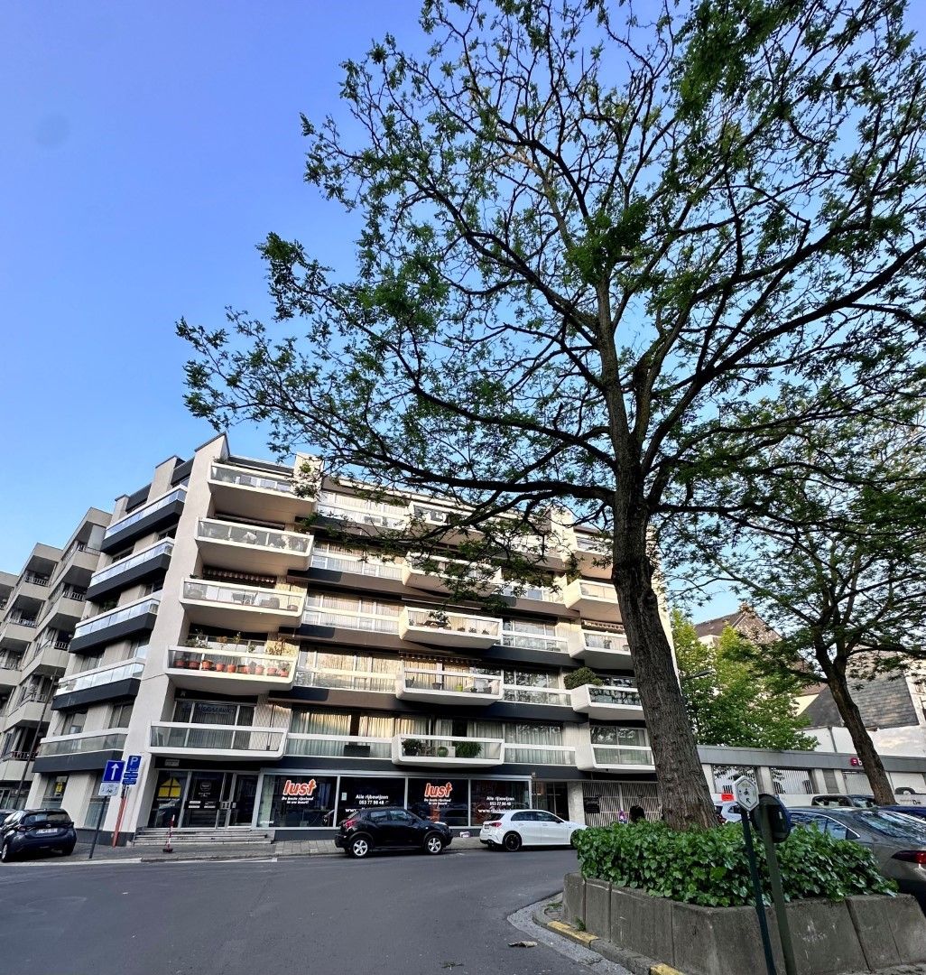 APP. MET LEUKE TERRASSEN MET ZICHT OP ESPLANADEPLEIN foto 4