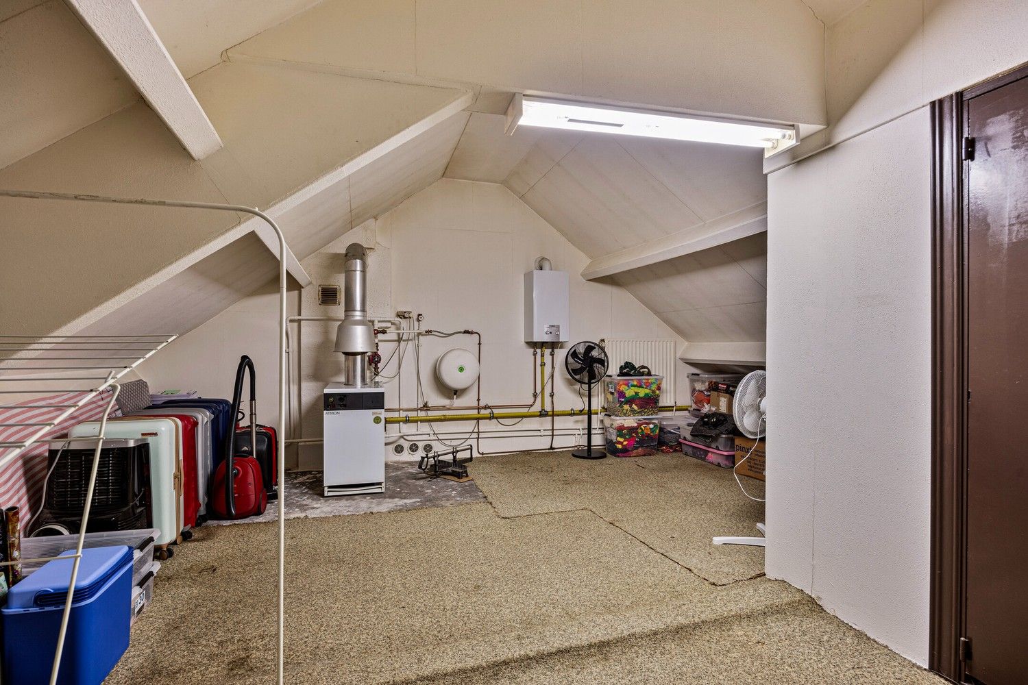 Restaurant ‘Het Heukske’ met bovenliggende woonst te koop in het gezellige Kanne, Riemst. foto 31