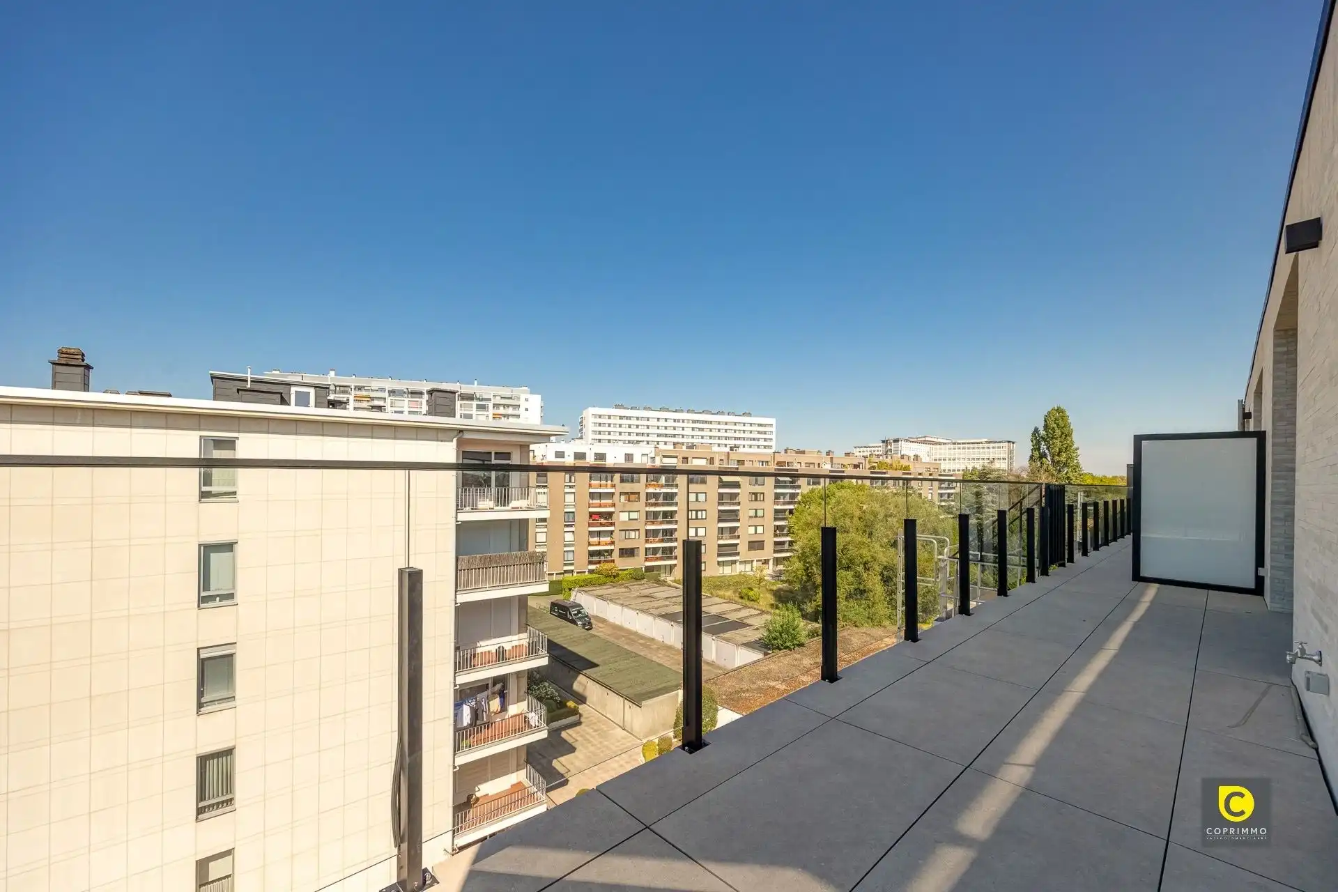 Luxueus nieuwbouw penthouse met giga terras foto 14