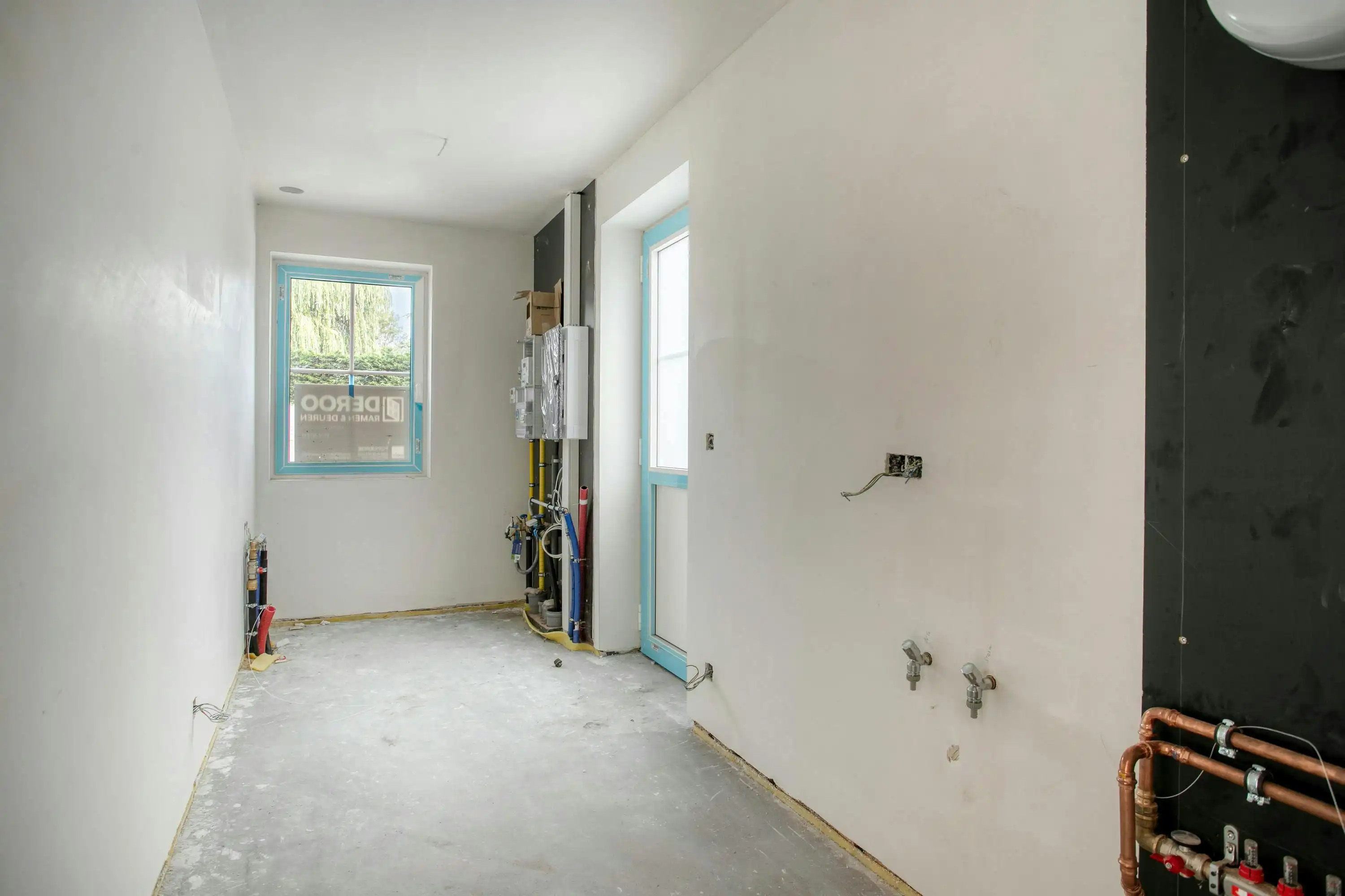 Halfopen nieuwbouwwoning te koop met 3 kamers, oprit en tuin foto 10