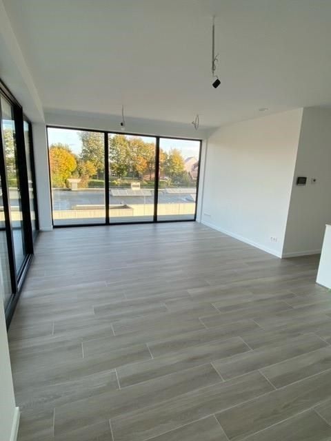 Recent appartement met twee slaapkamers (zonder parkeerplaats). Bezoekmoment: zie omschrijving. foto 5