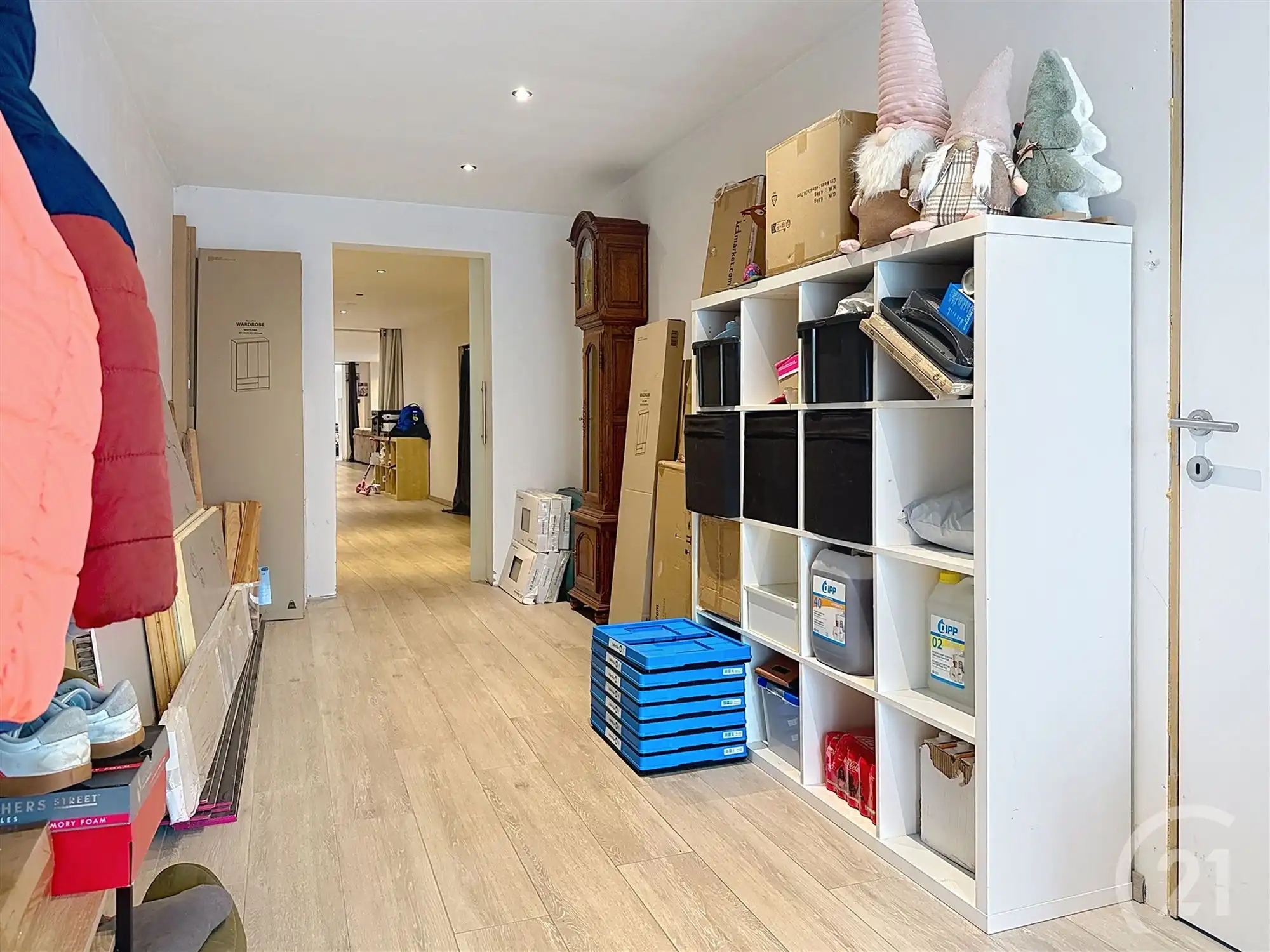 Ruime gezinswoning met 5 slaapkamers in centrum foto 4