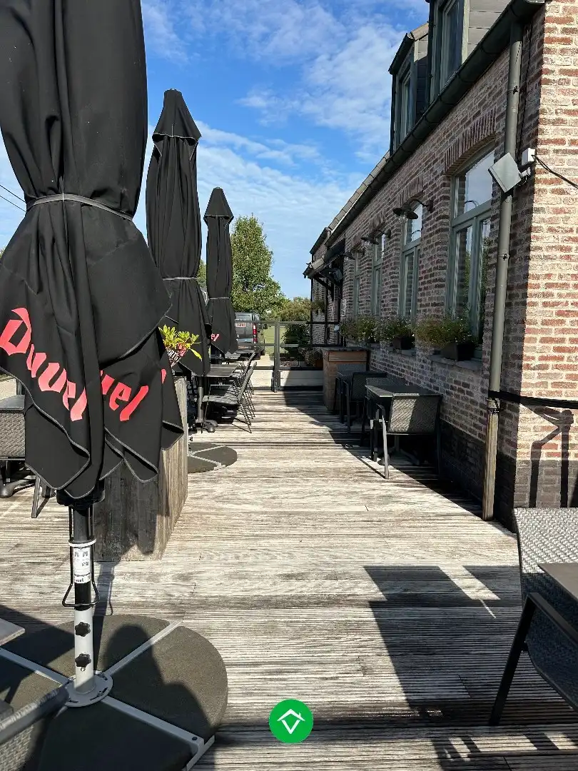 Combinatie wonen & werken: horecazaak met woonst in Eernegem foto 49