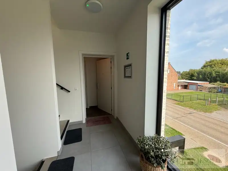 Recent energiezuinig appartement - overdekt terras foto 2
