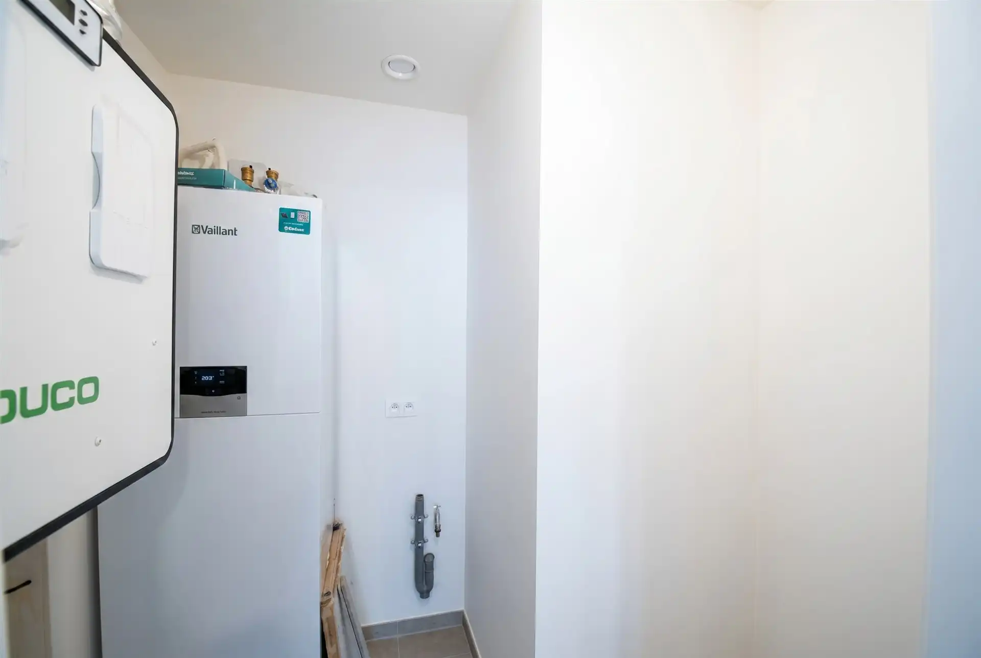 Twee slaapkamer appartement in het hartje van Stekene  foto 5