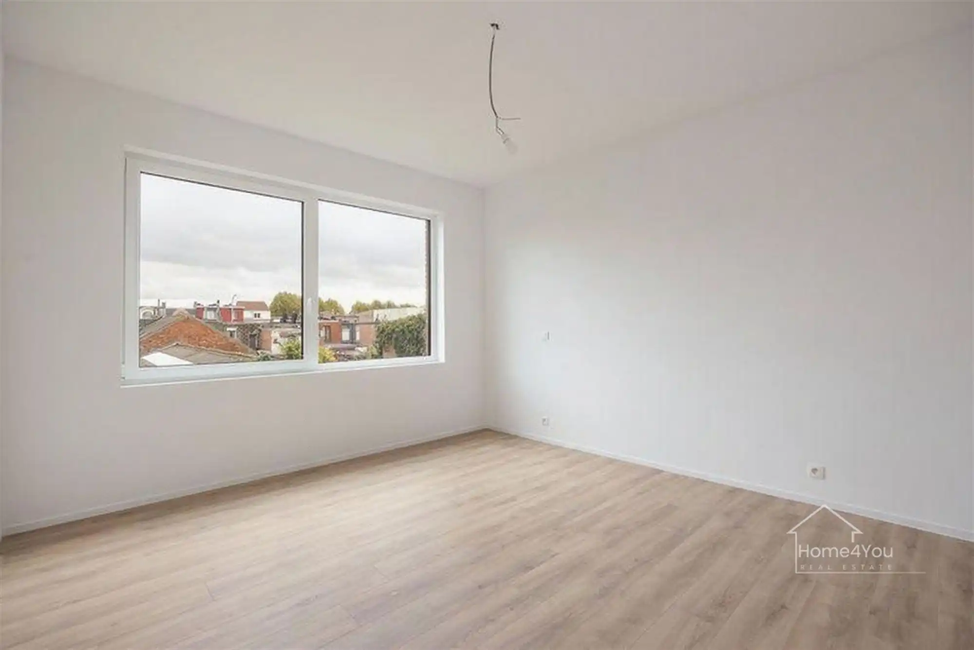 Gerenoveerd 2-slaapkamer appartement in Borsbeek te koop! foto 8