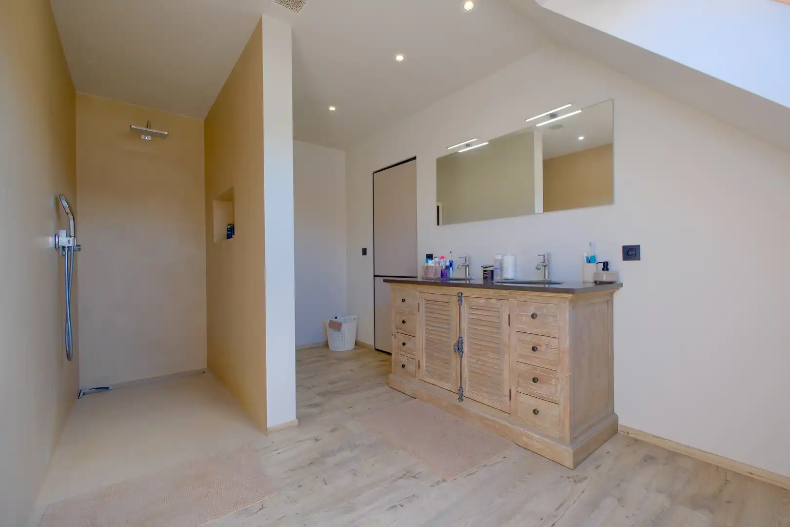 Lichtervelde - Prachtige recente woning met 3 slpks, garage en tuin foto 15