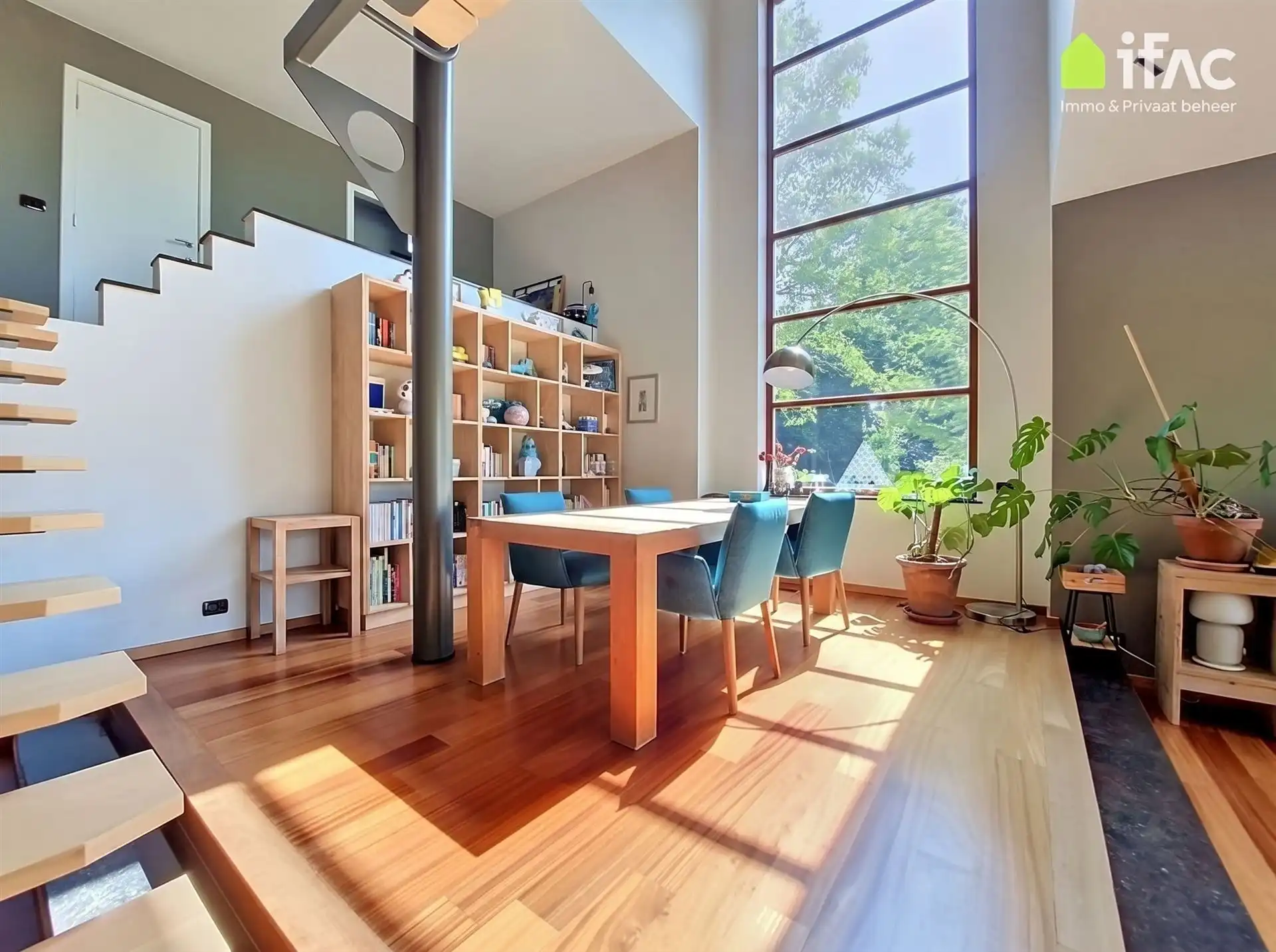Unieke moderne split-levelvilla met zwembad op 17a83ca foto 6