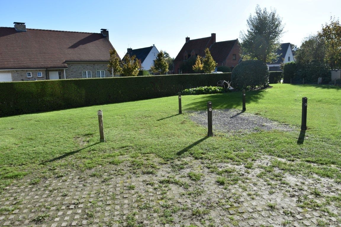 gemeubileerde studio met berging en buitenparking foto 8