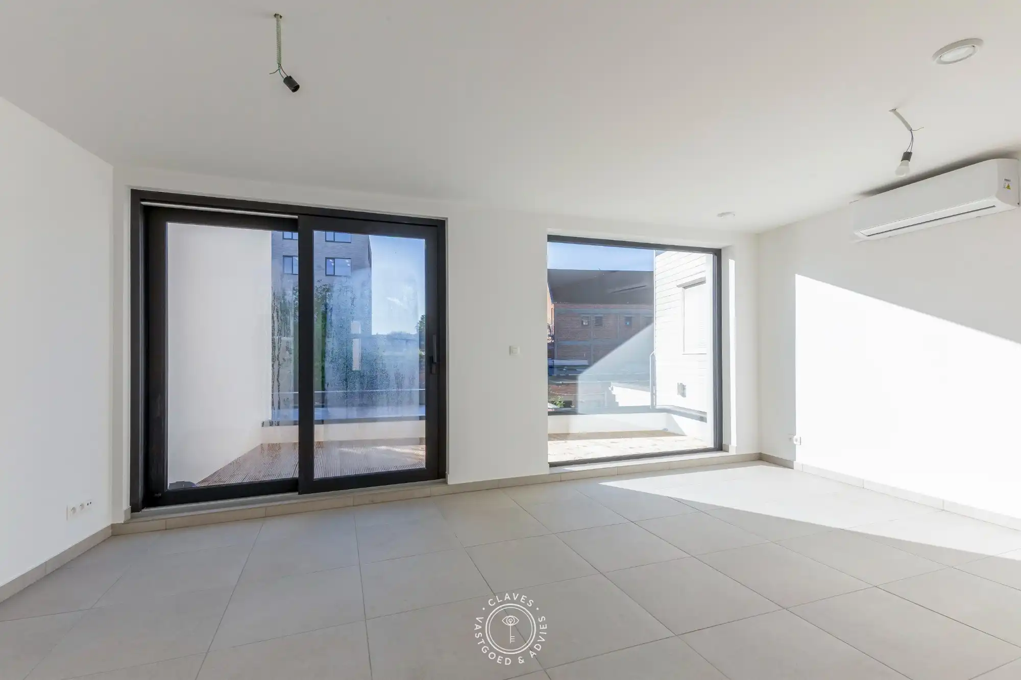 Energetisch gerenoveerd tweeslaapkamer appartement met zeer royaal terras foto 4