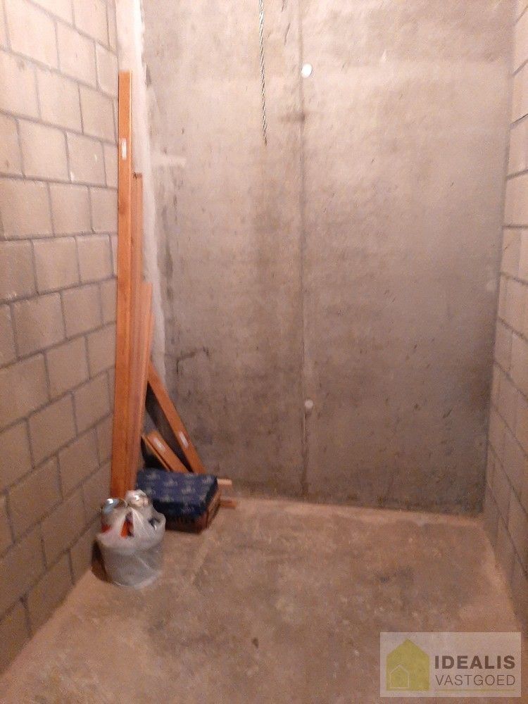 Ruim instapklaar appartement met 2 slaapkamers in hartje Neerpelt foto 13