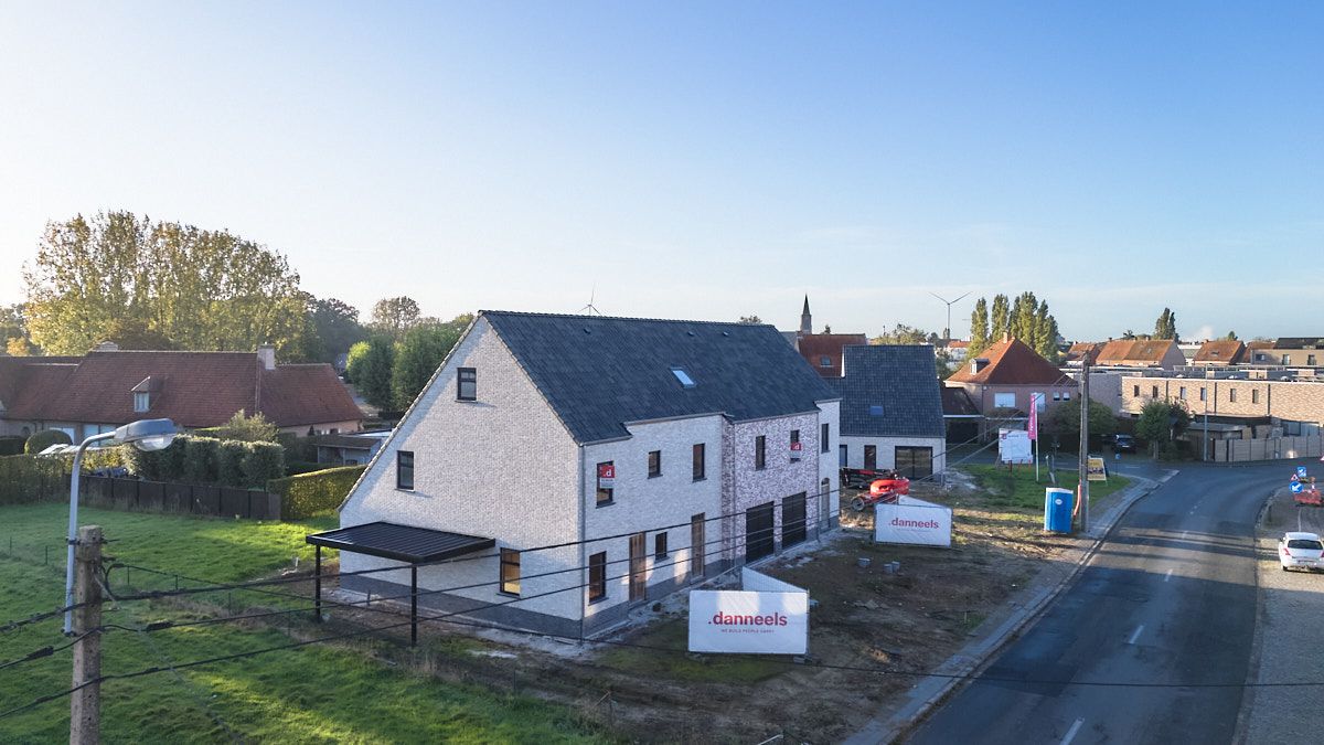 Ruime energiezuinige nieuwbouwwoning met 4 slpk’s & garage foto 4