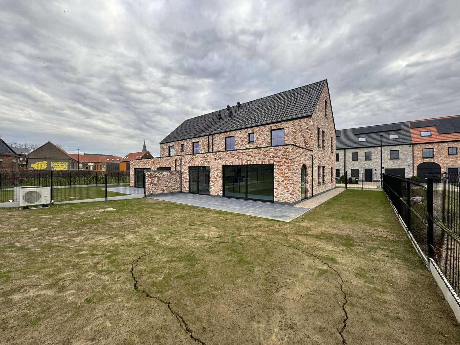 Nieuwbouw woning te huur in Ophasselt foto 11