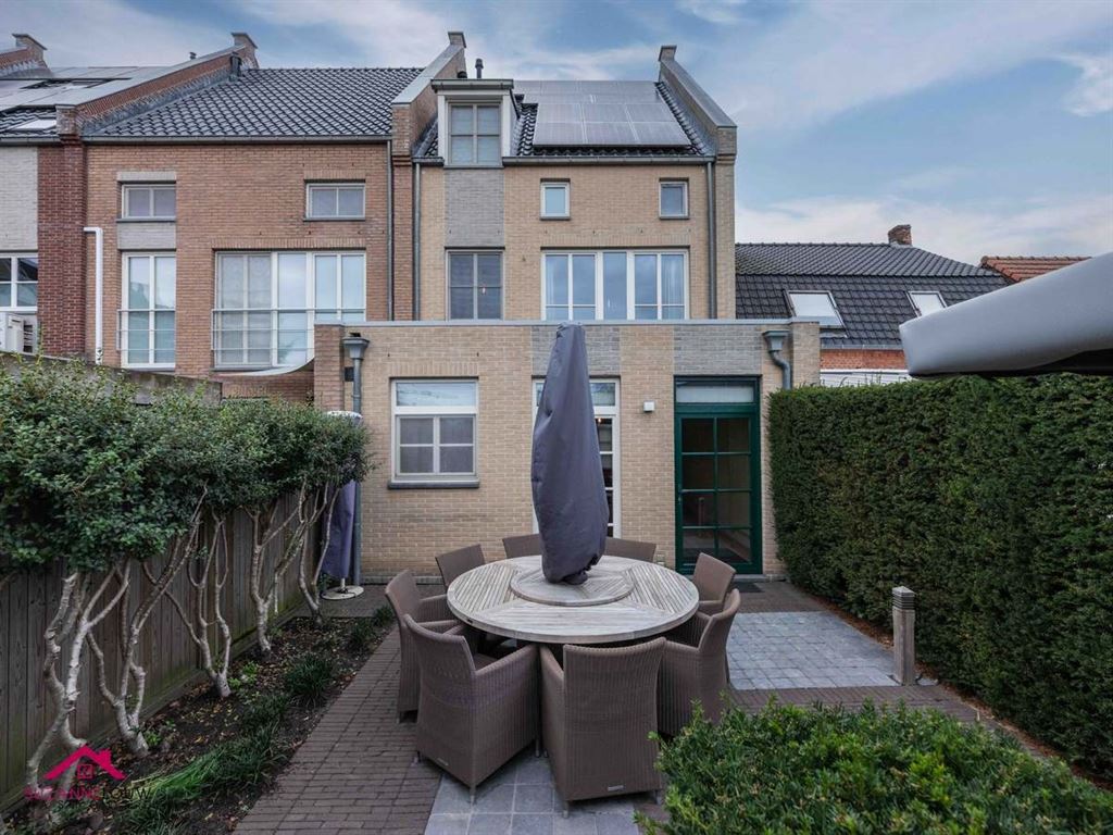 Instapklare ééngezinswoning in gesloten bebouwing foto 7