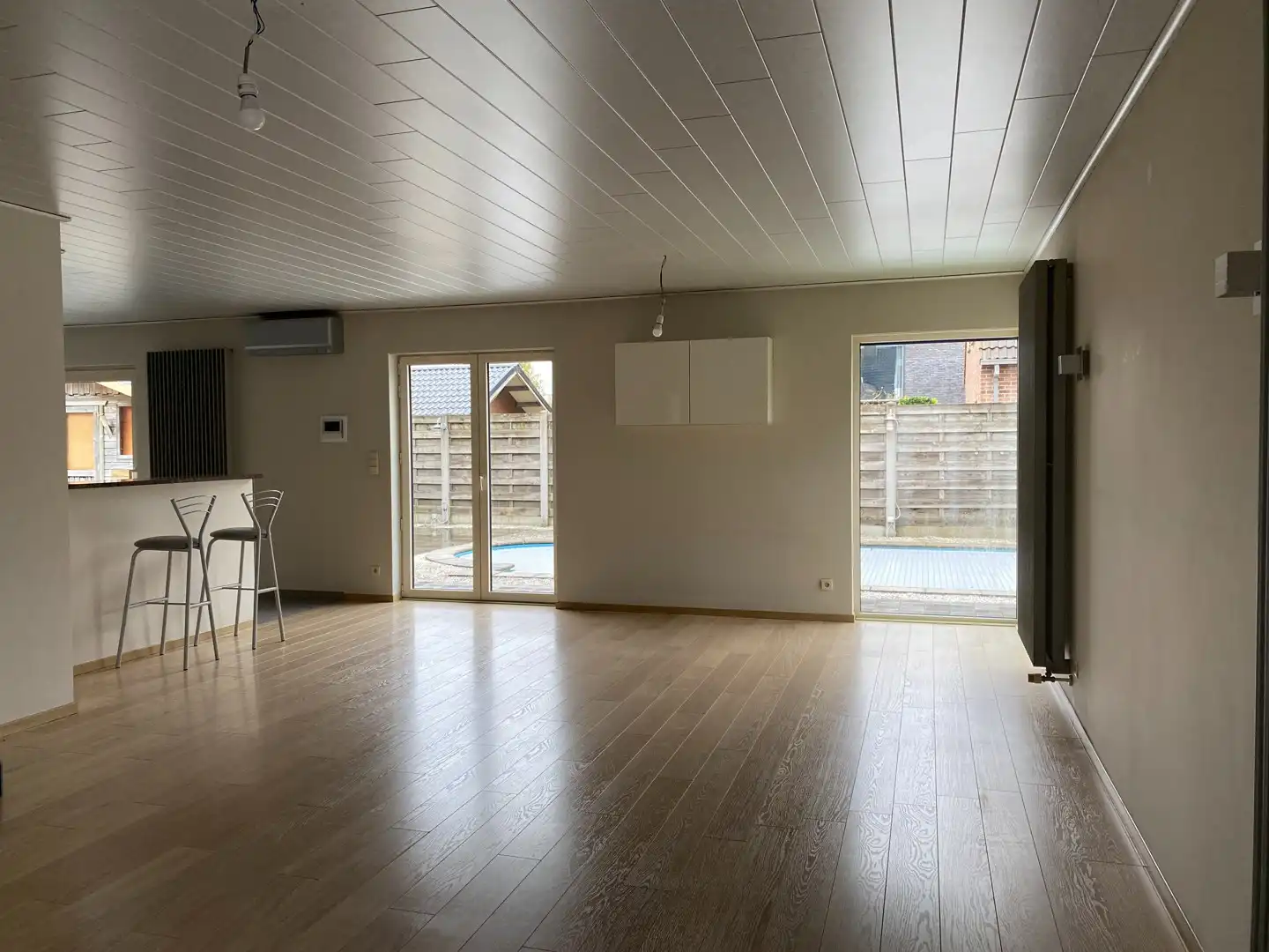 Ruime villa met tuin en zwembad op rustige ligging in Eeklo foto 2