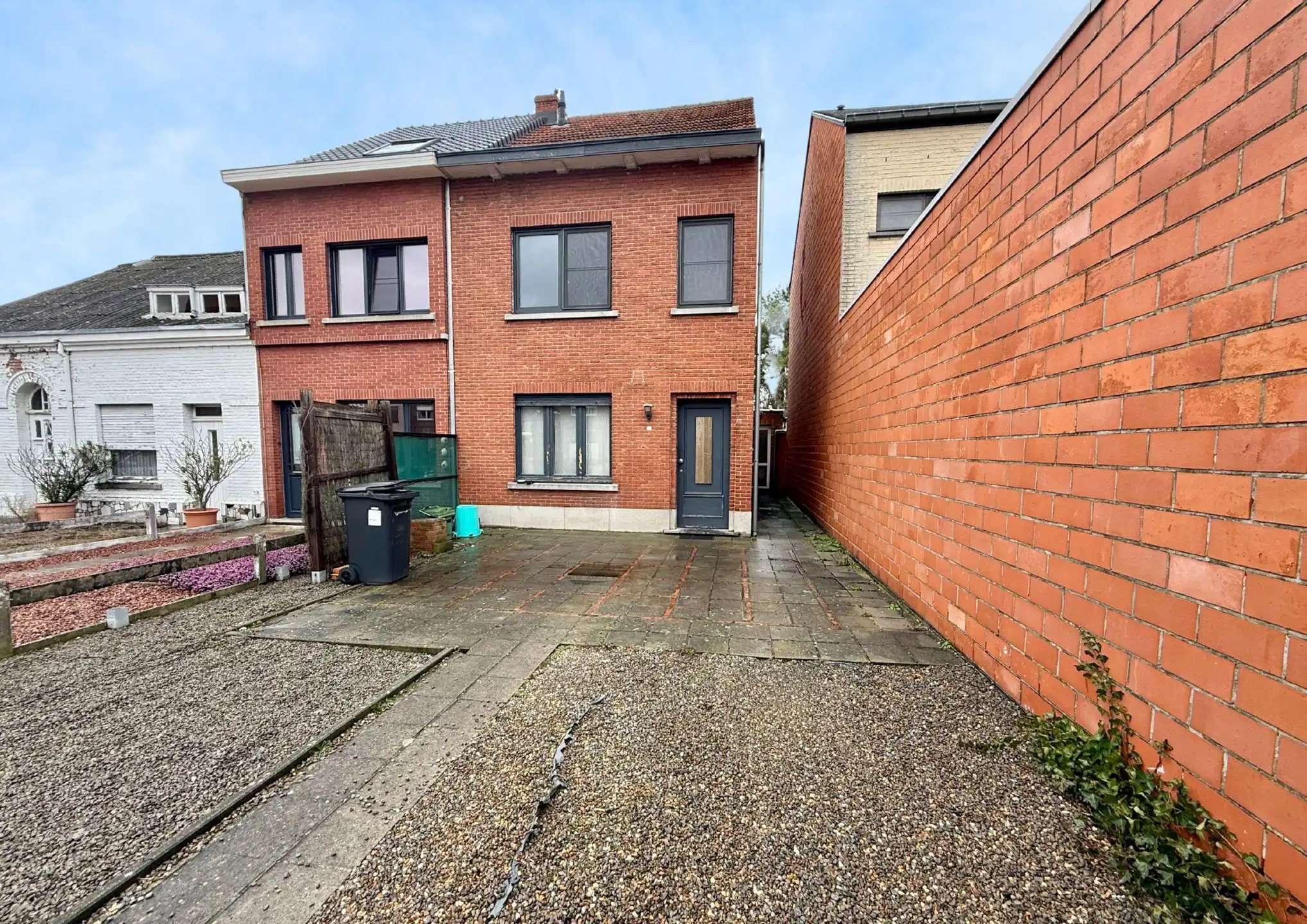Ruime woning op uitstekende ligging foto 2