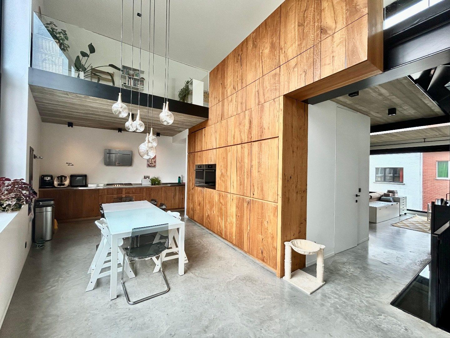 Een unieke woonst op gegeerde locatie met 4 slpk en 2 badk foto 16