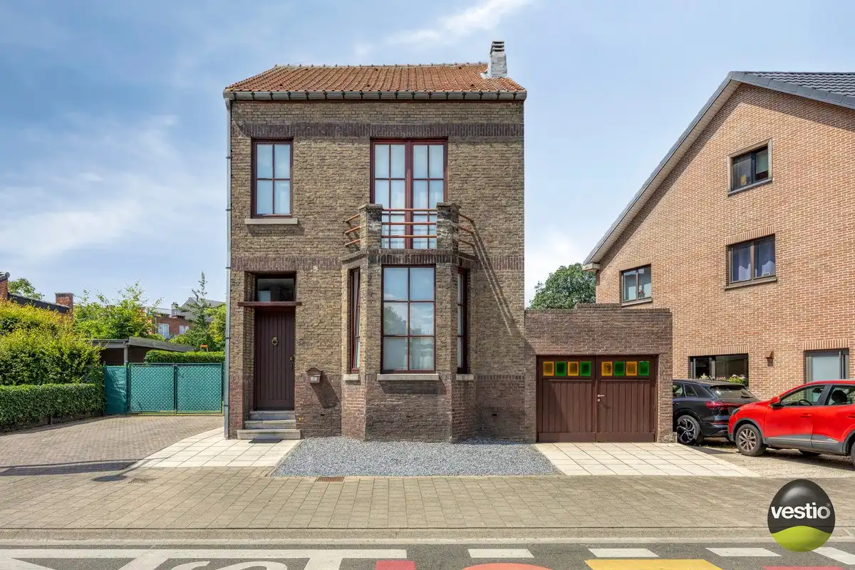 Hoofdfoto van de publicatie: Schitterend gelegen woning met 4 slaapkamers, tuin en garagebox.
