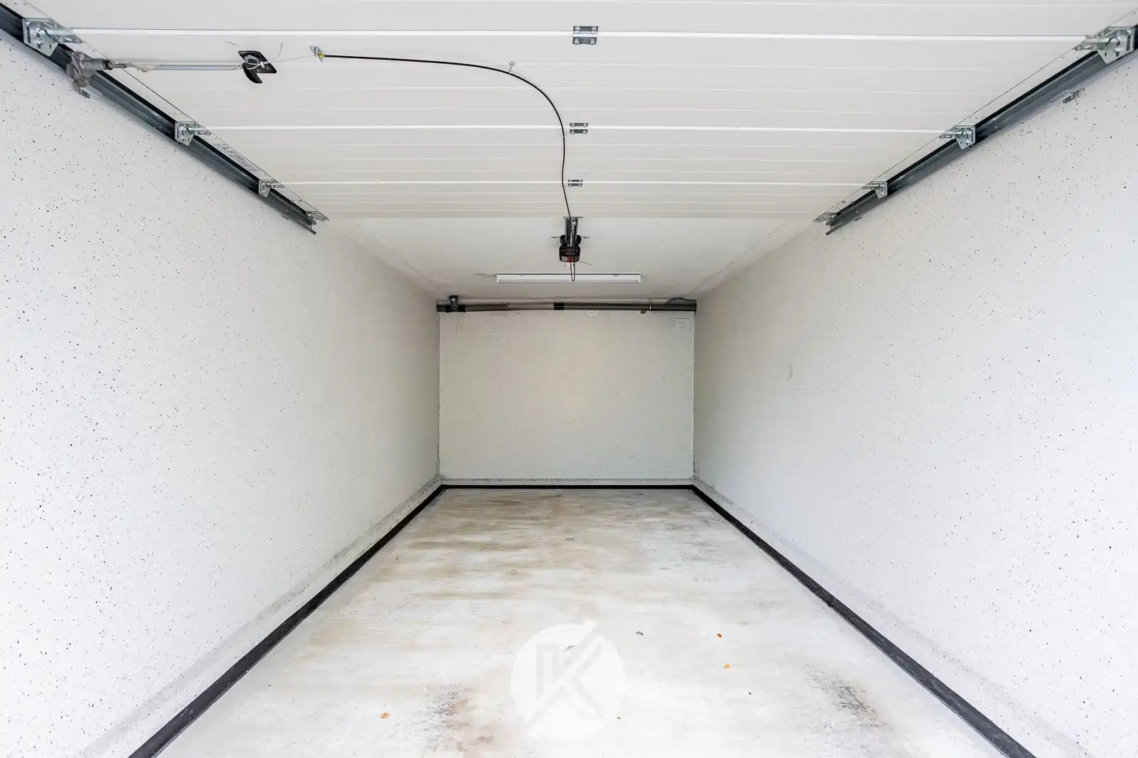 Elegant appartement met private garage foto 20