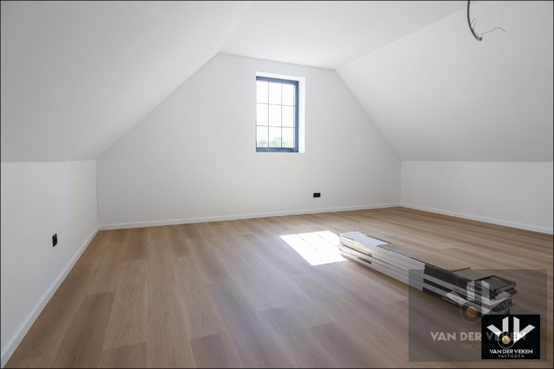Totaal en hoogwaardig afgewerkte, moderne pastoriestijl nieuwbouwwoning op een steenworp van het natuurgebied 'Dautenweyers' te Diepenbeek foto 23