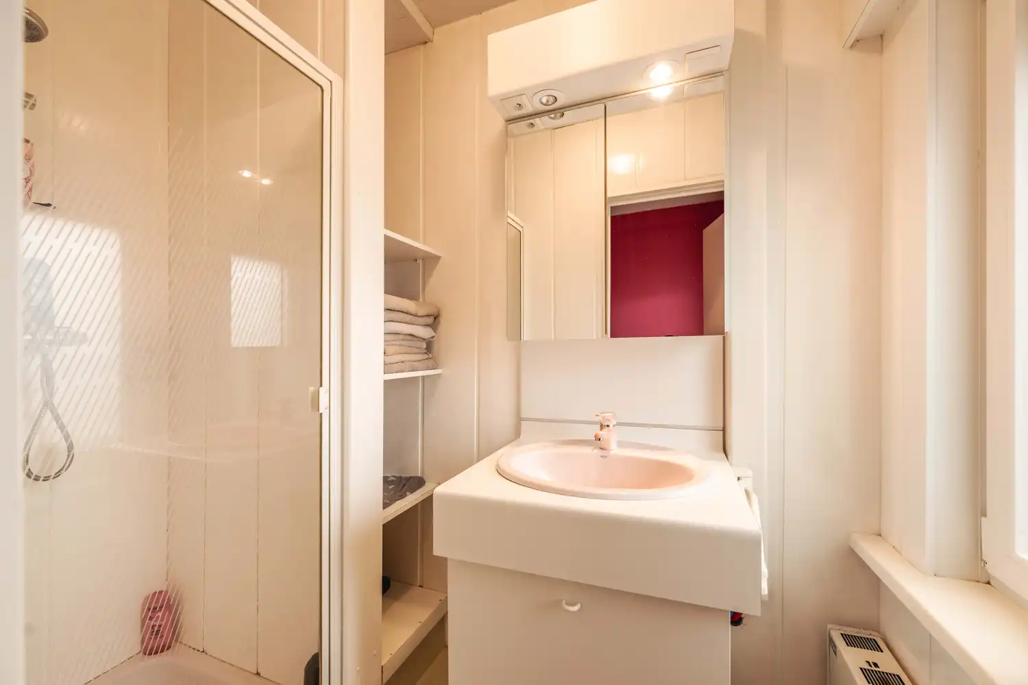 Woning dichtbij het centrum van Meulebeke. foto 10