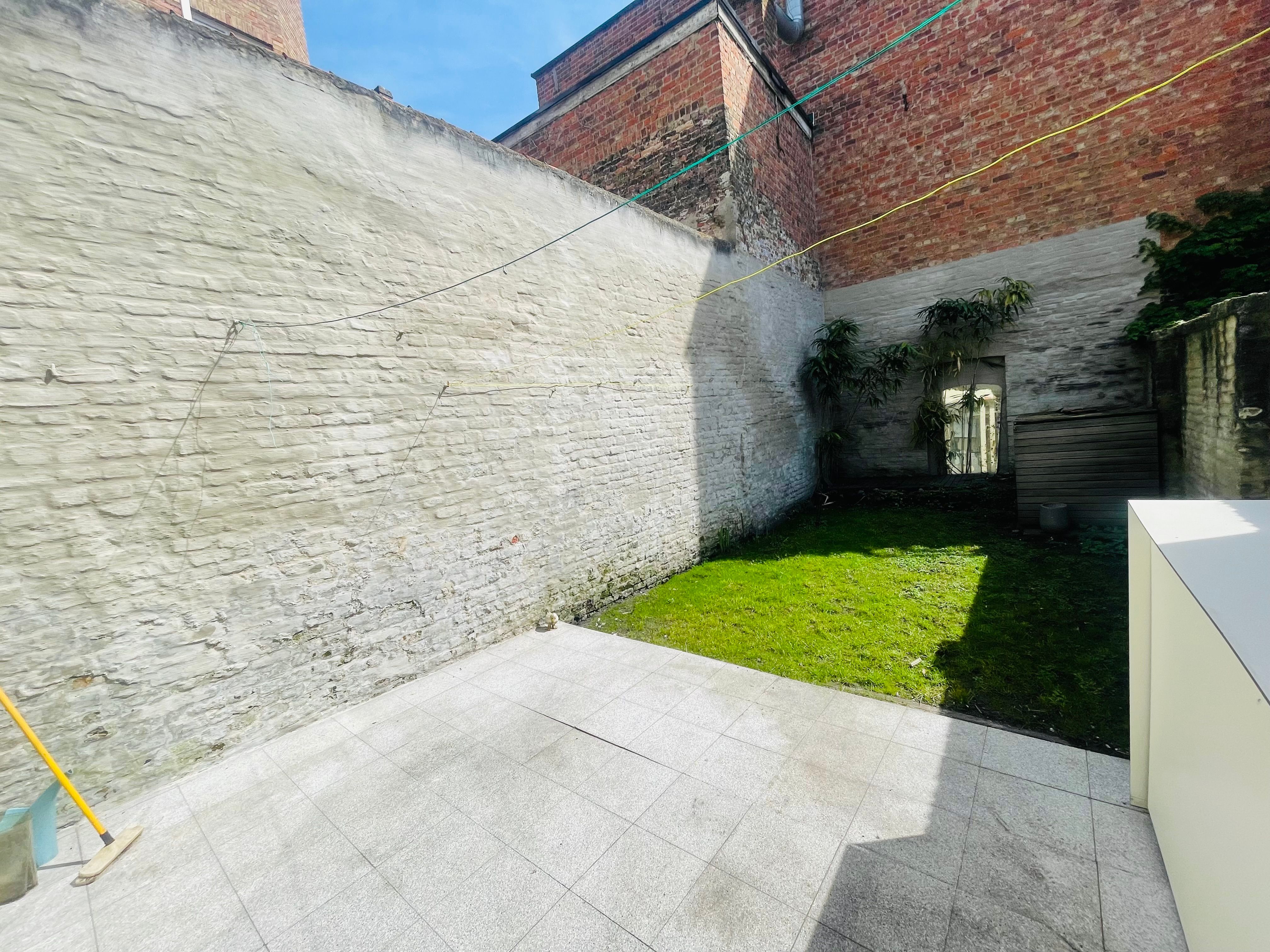 Brugge centrum, vlakbij Vestingen, het station  Heel leuk gelijkvloersappartement met tuin en 1 slaapkamer foto 7